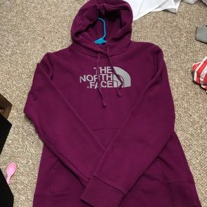 The North Face hoodie✨✨✨